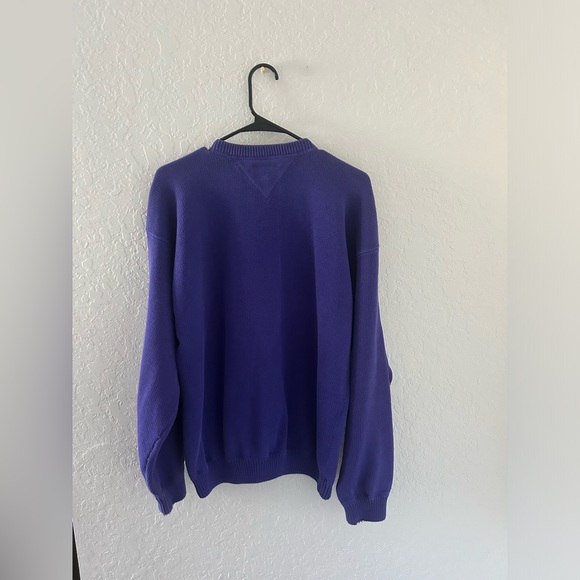 Vintage Oversized Tommy Hilfiger Sweater - Picture 4 of 4